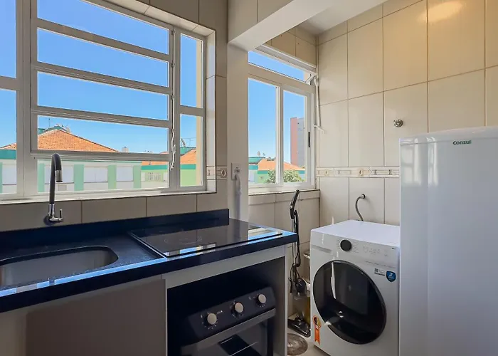 Europa Place Apartment *